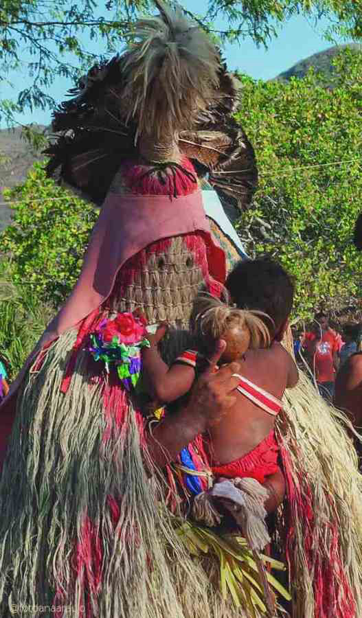 2016 ANA ARAUJO Ritual PANKARARU Menino do Rancho